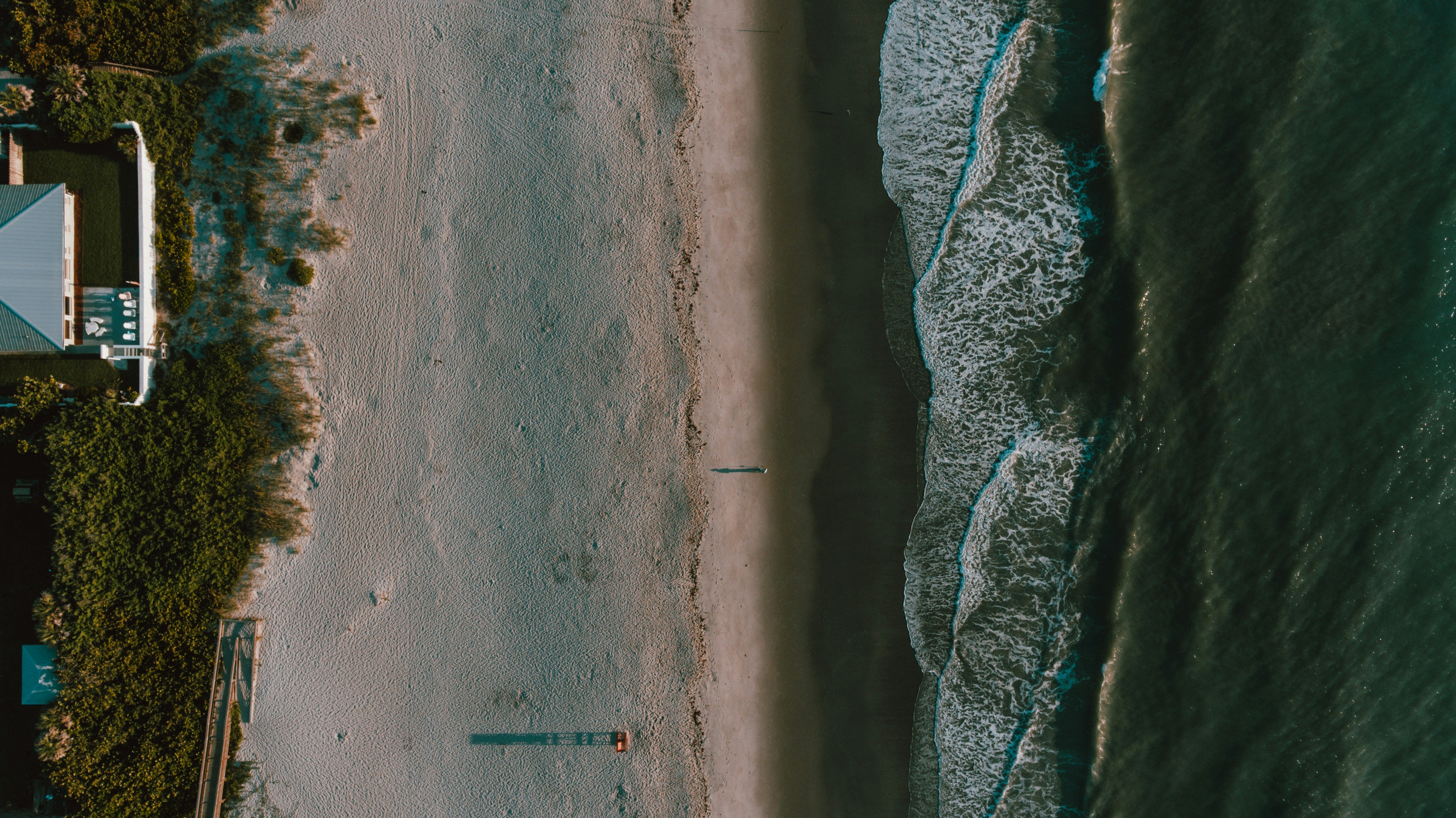 aerial photo of beach during daytime